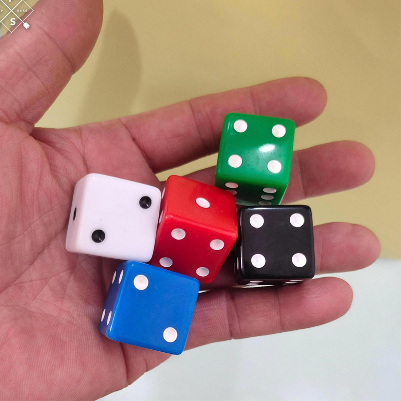 D6 Square Dice Cubes 25MM with - огляд і ціна Party Games Gamecube
