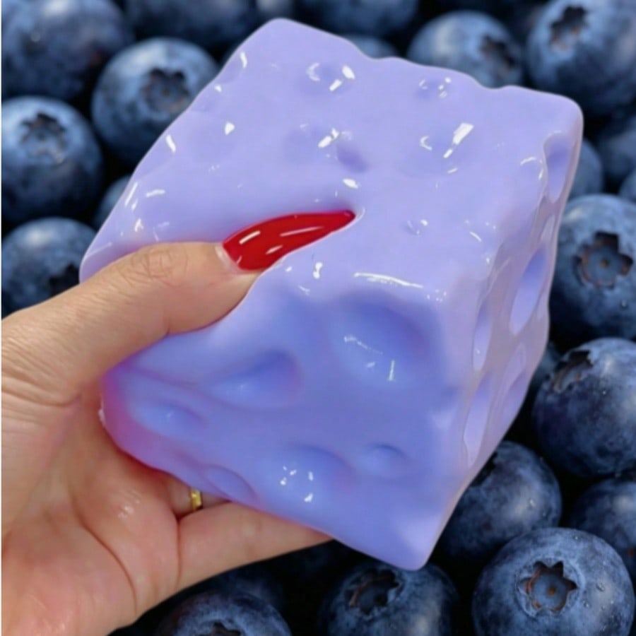 New Blueberry Cheese Cake Squi - огляд і ціна Party Games Event