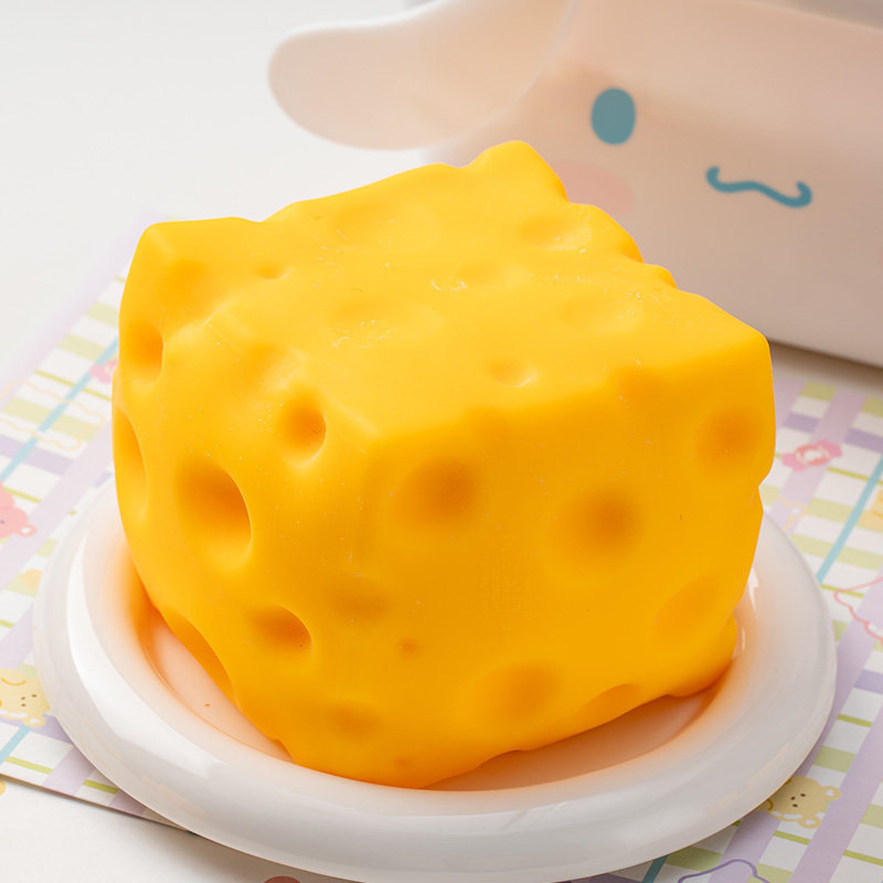 Hot Fruit Stress Ball Crunchy  - огляд і ціна Party Games Event