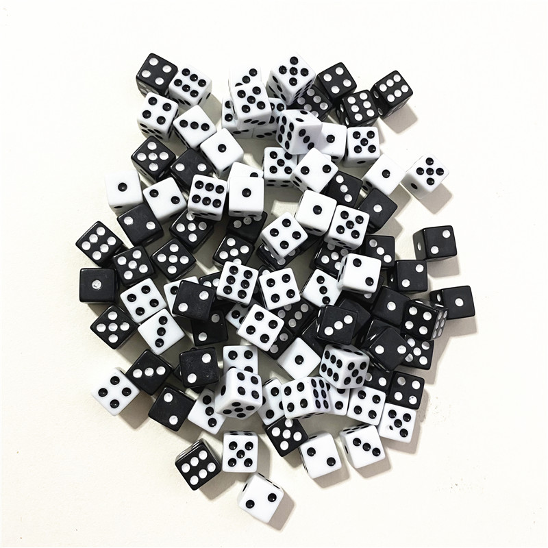 50 Piece 10mm Acrylic Square P - огляд і ціна Party Games Gamecube