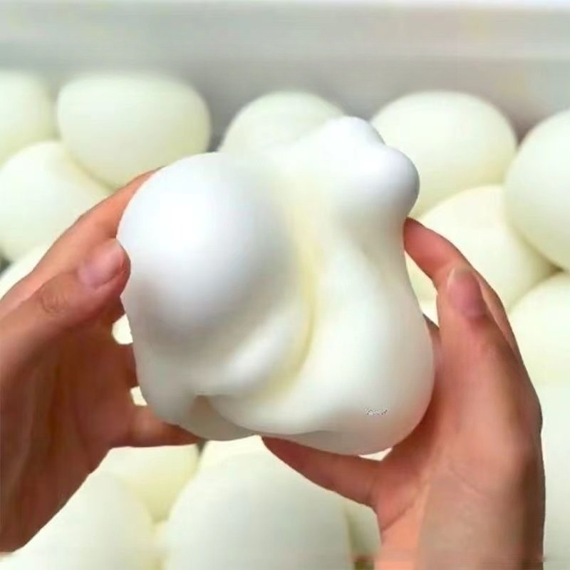 Big Squishy Bread Stress Ball  - огляд і ціна Party Games Event