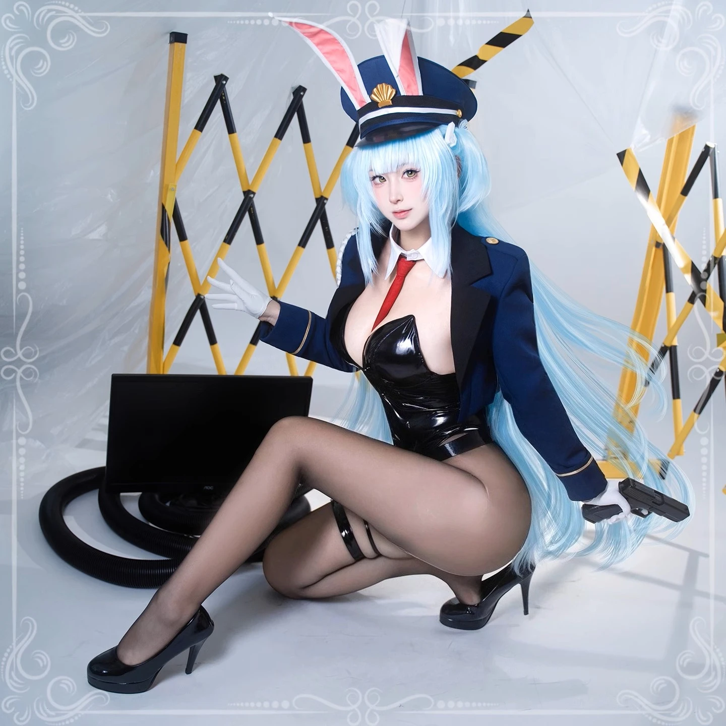 Bunny Girl Rabbit Officer Unif - огляд і ціна Party Games Bunny